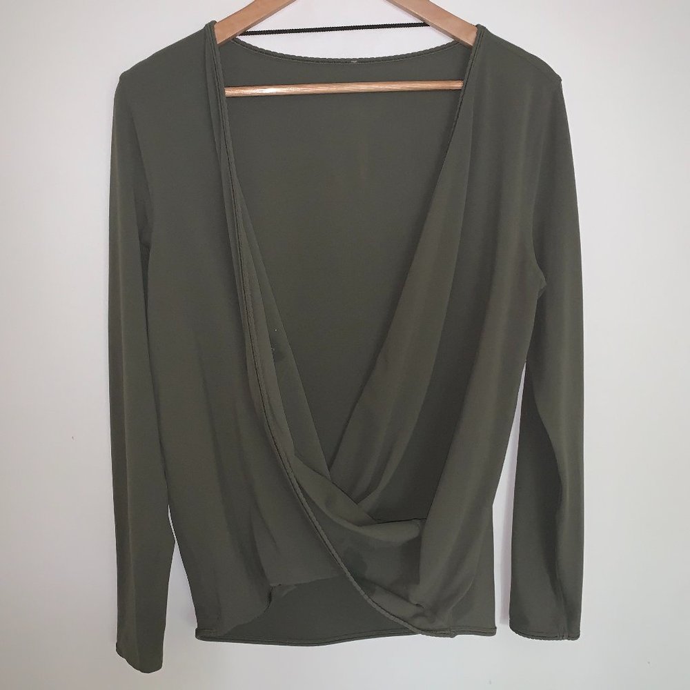 Lululemon Full Freedom Crossover Knot Olive Green Twist Wrap Top Yoga Pullover.